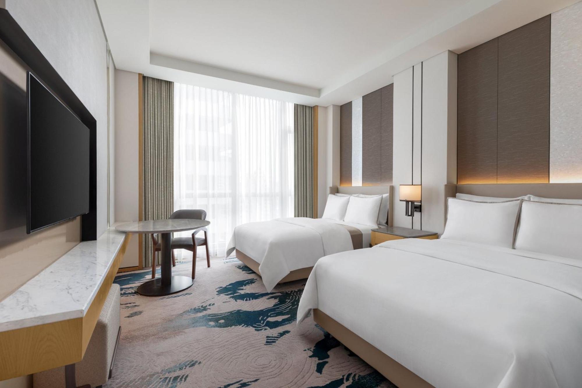 The Westin Manila Hotel Pasig City Exterior photo
