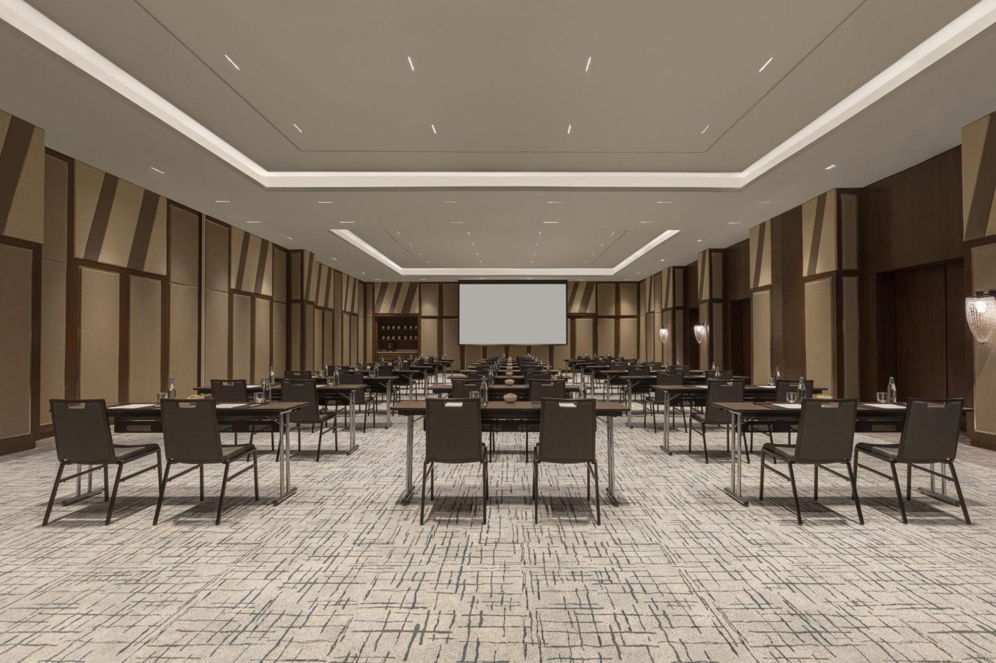 The Westin Manila Hotel Pasig City Exterior photo